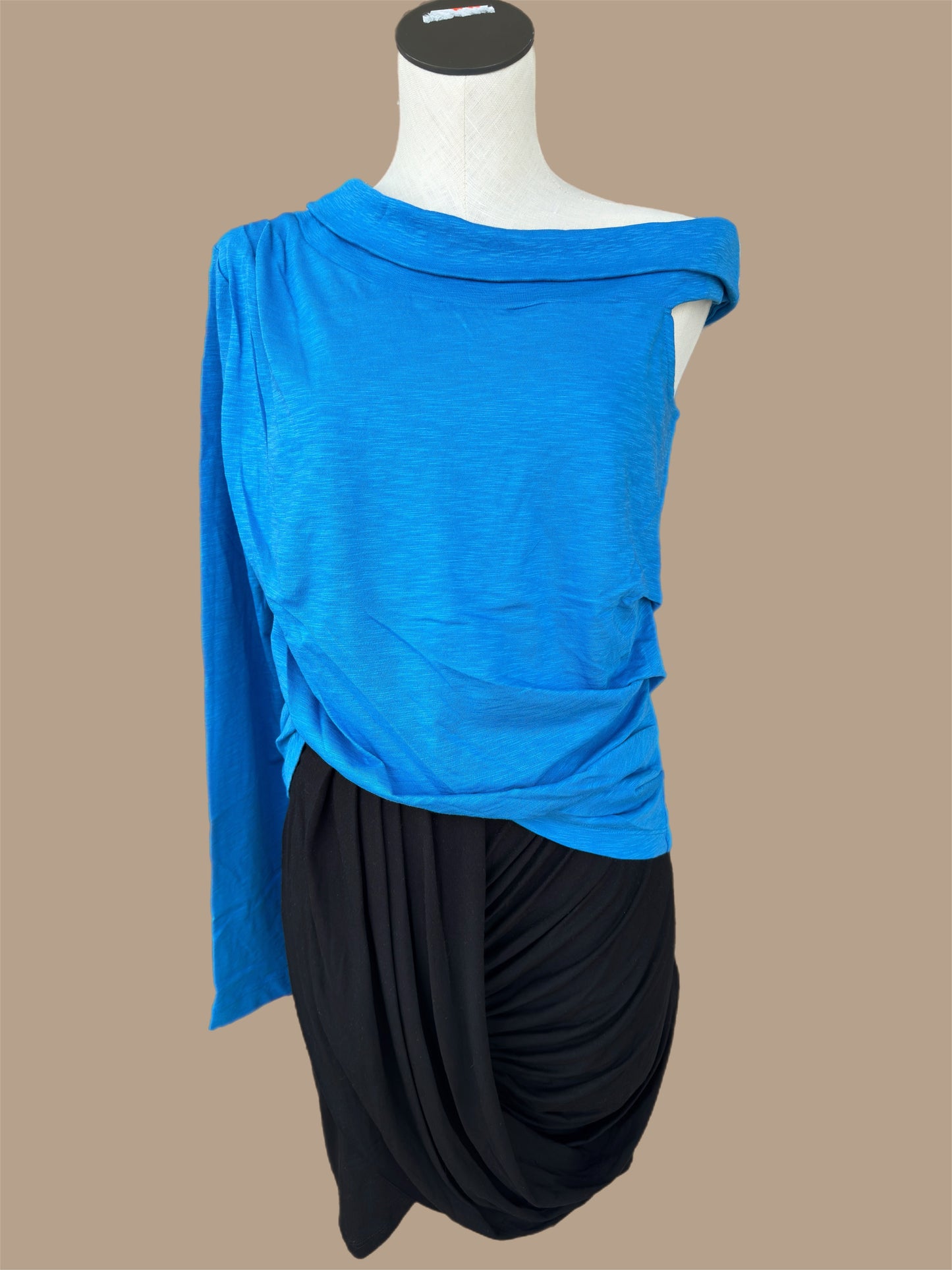 THE ONE SLEEVE DRAPED TOP