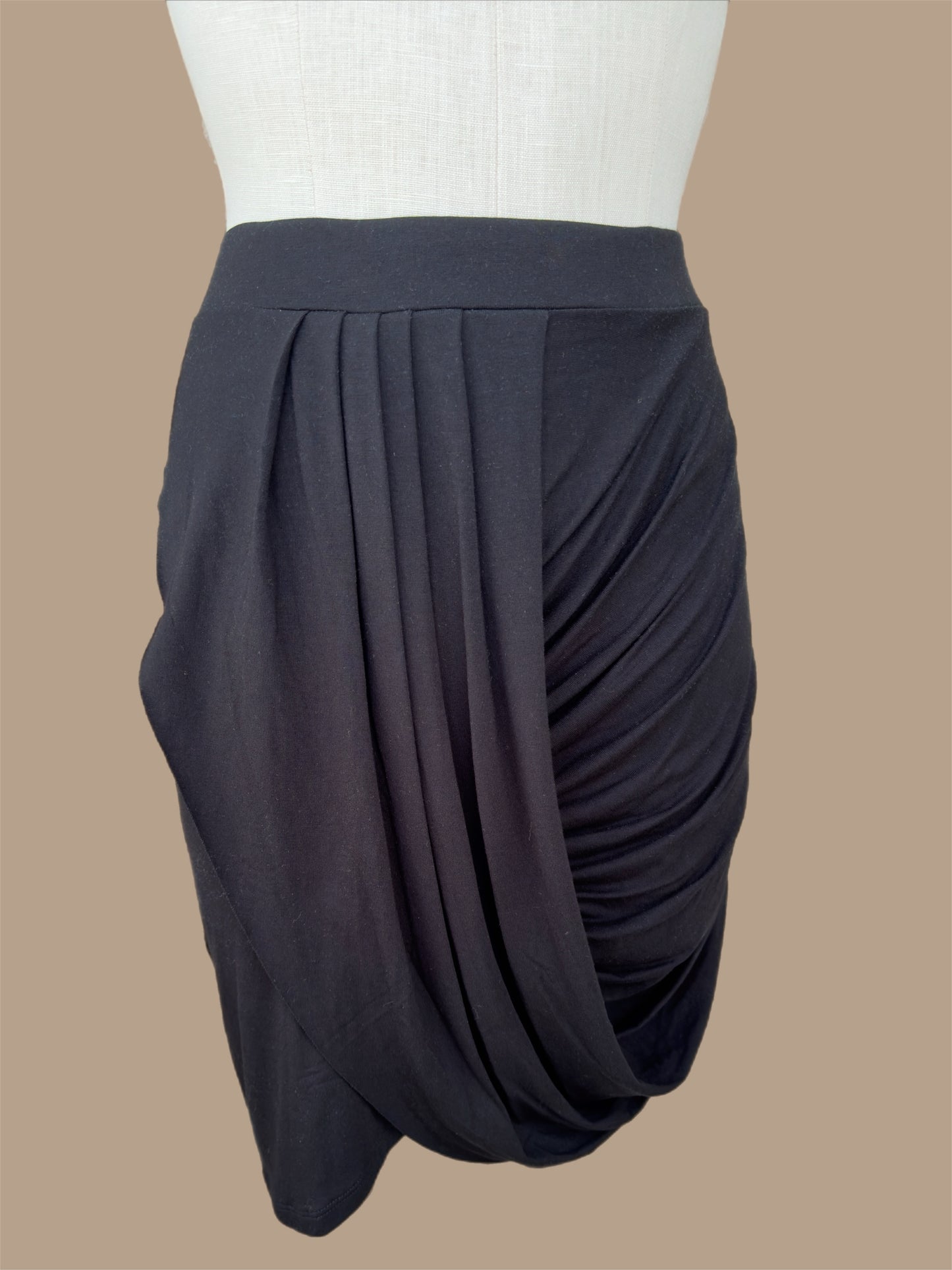 THE GO-TO DRAPED SKIRT